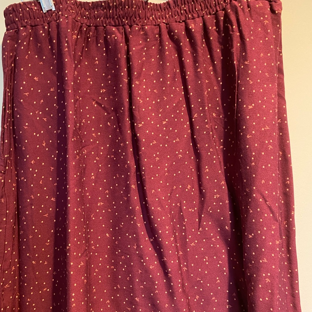 Rachel Short Skirt. Size Large